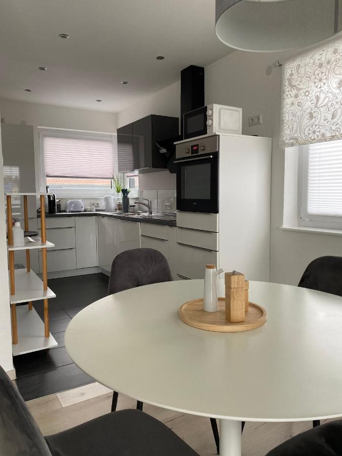 Zentrales City Penthouse ฟรีดริชส์ฮาเฟน ภายนอก รูปภาพ